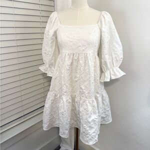 Entro White Floral Long Sleeve Dress